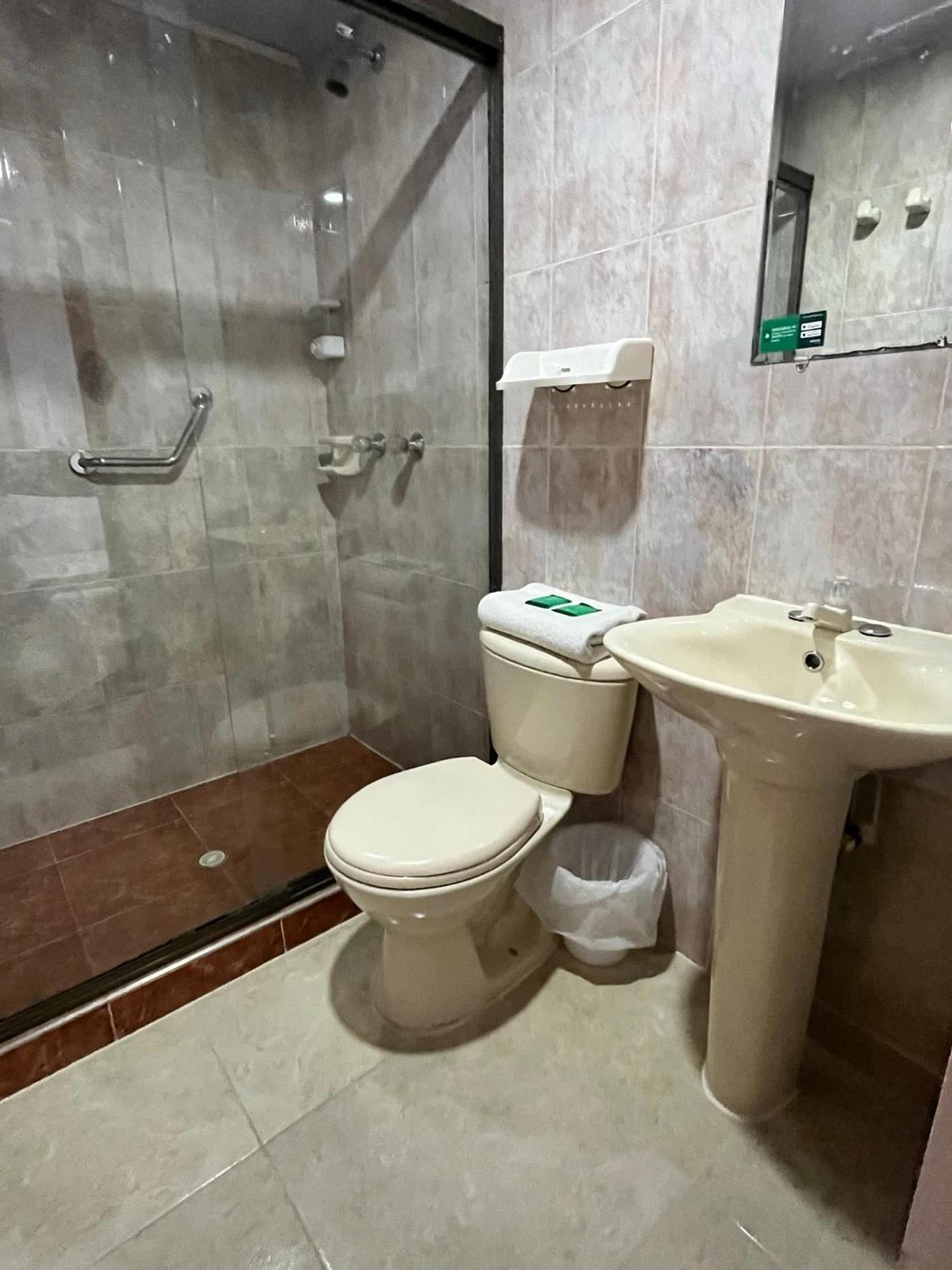 Отель Titas House Богота Экстерьер фото