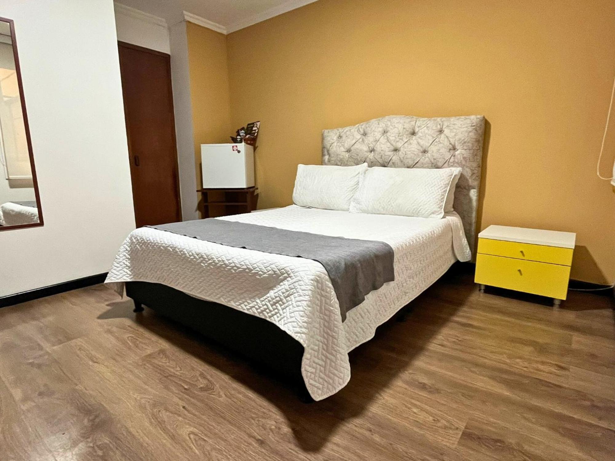 Отель Titas House Богота Экстерьер фото