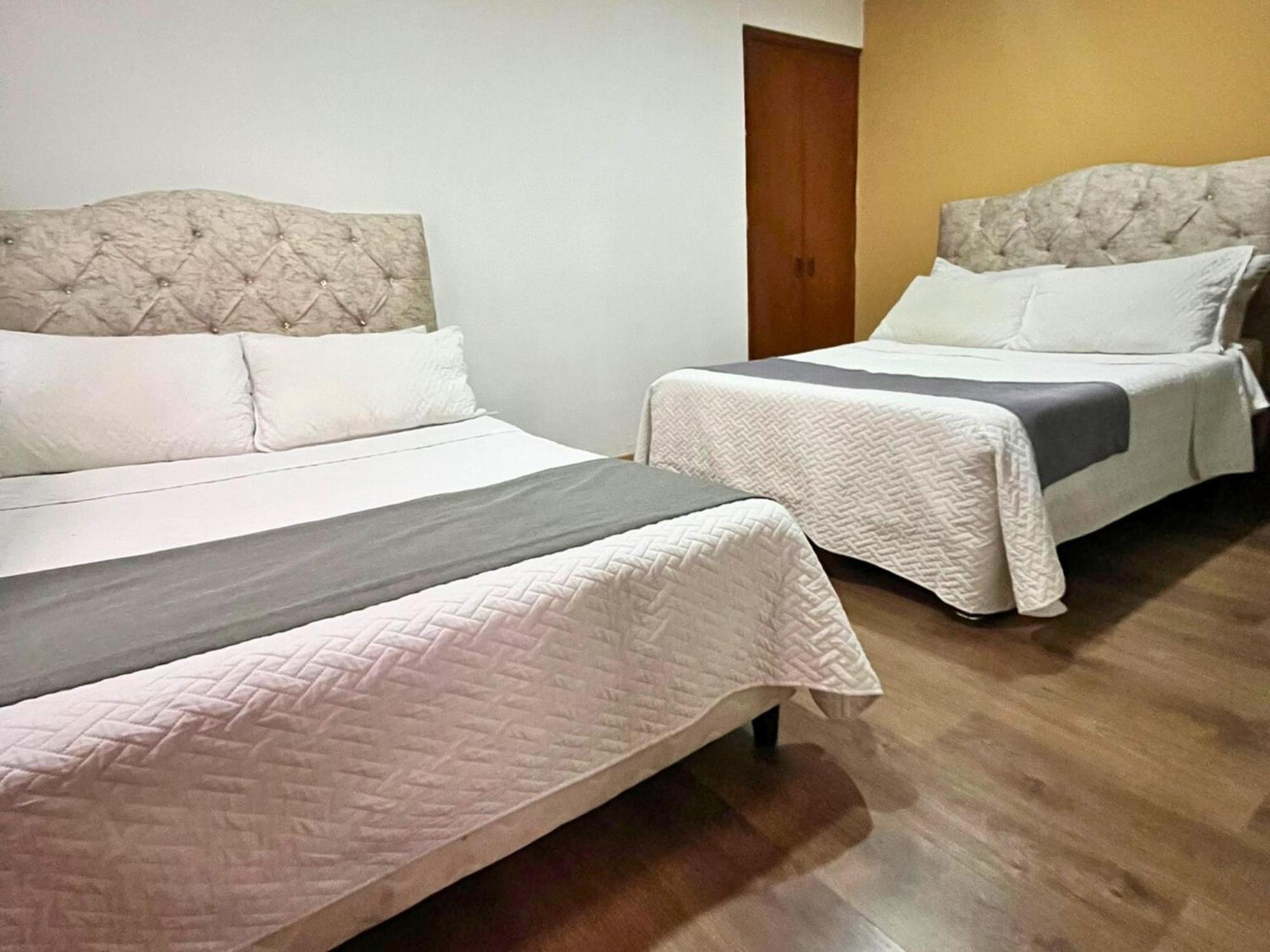 Отель Titas House Богота Экстерьер фото